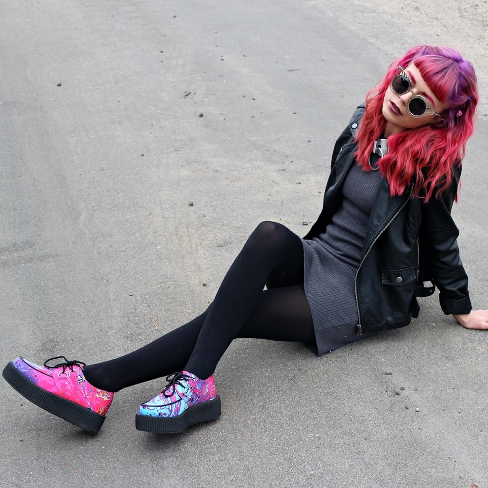 TUK paint swirl creepers